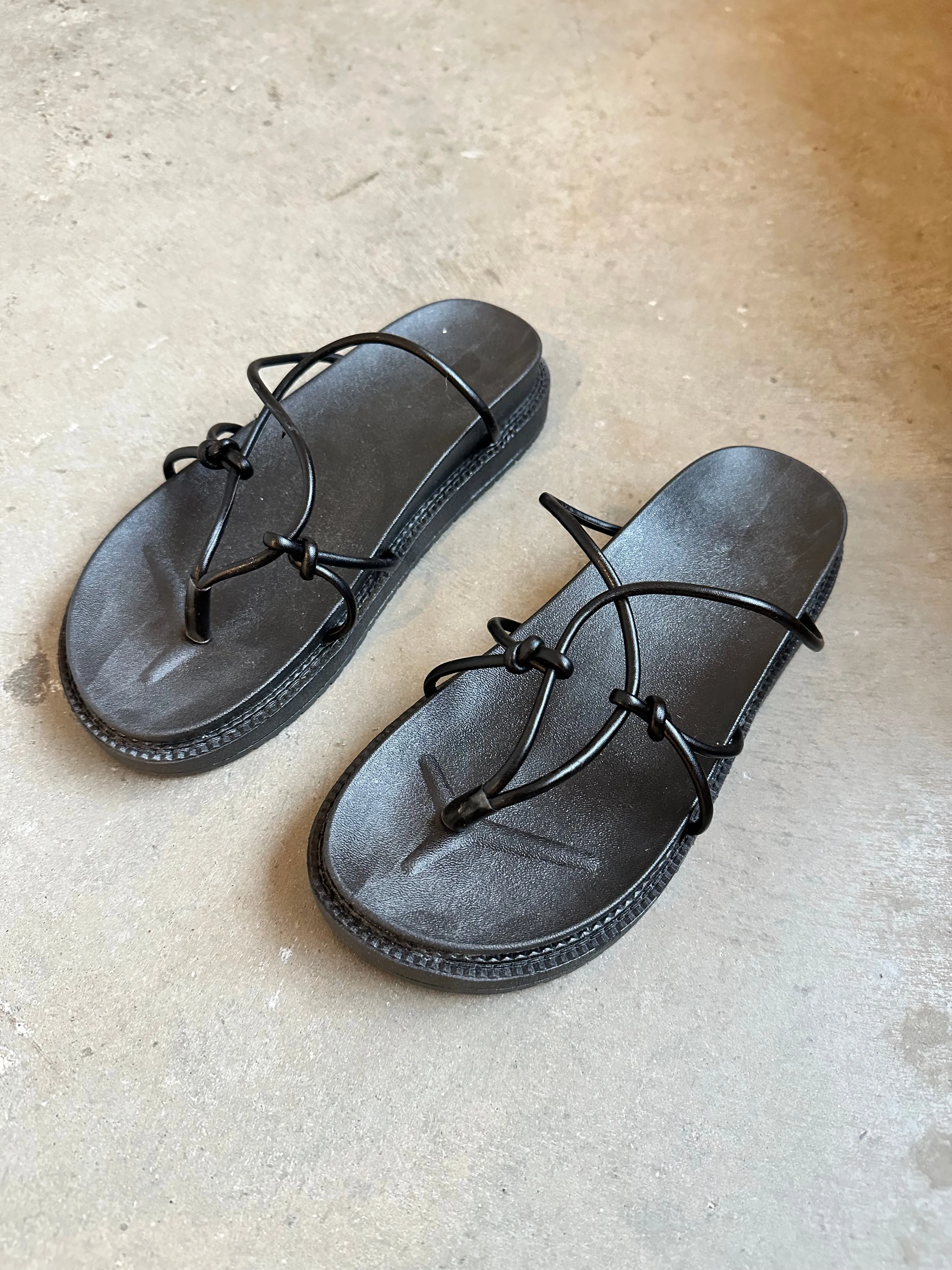 Black Leather Geometric Thong Sandals