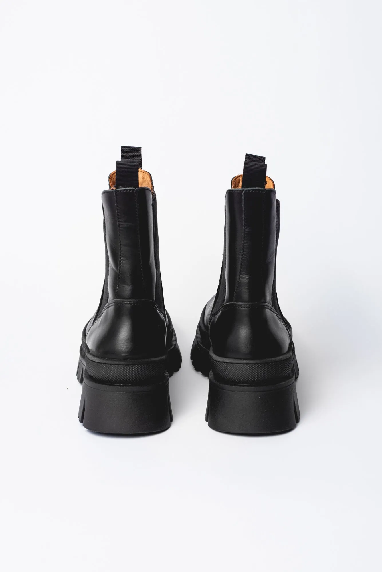 Laura Boot
