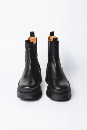 Laura Boot
