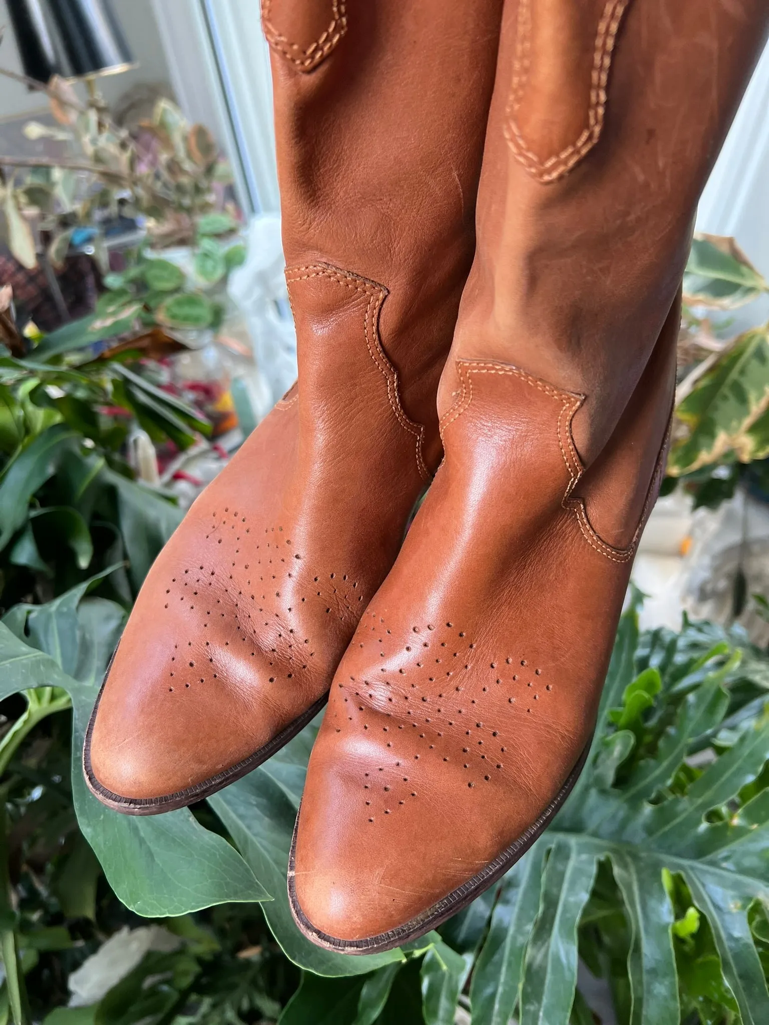 Vintage Tan Western Cowboy Boots