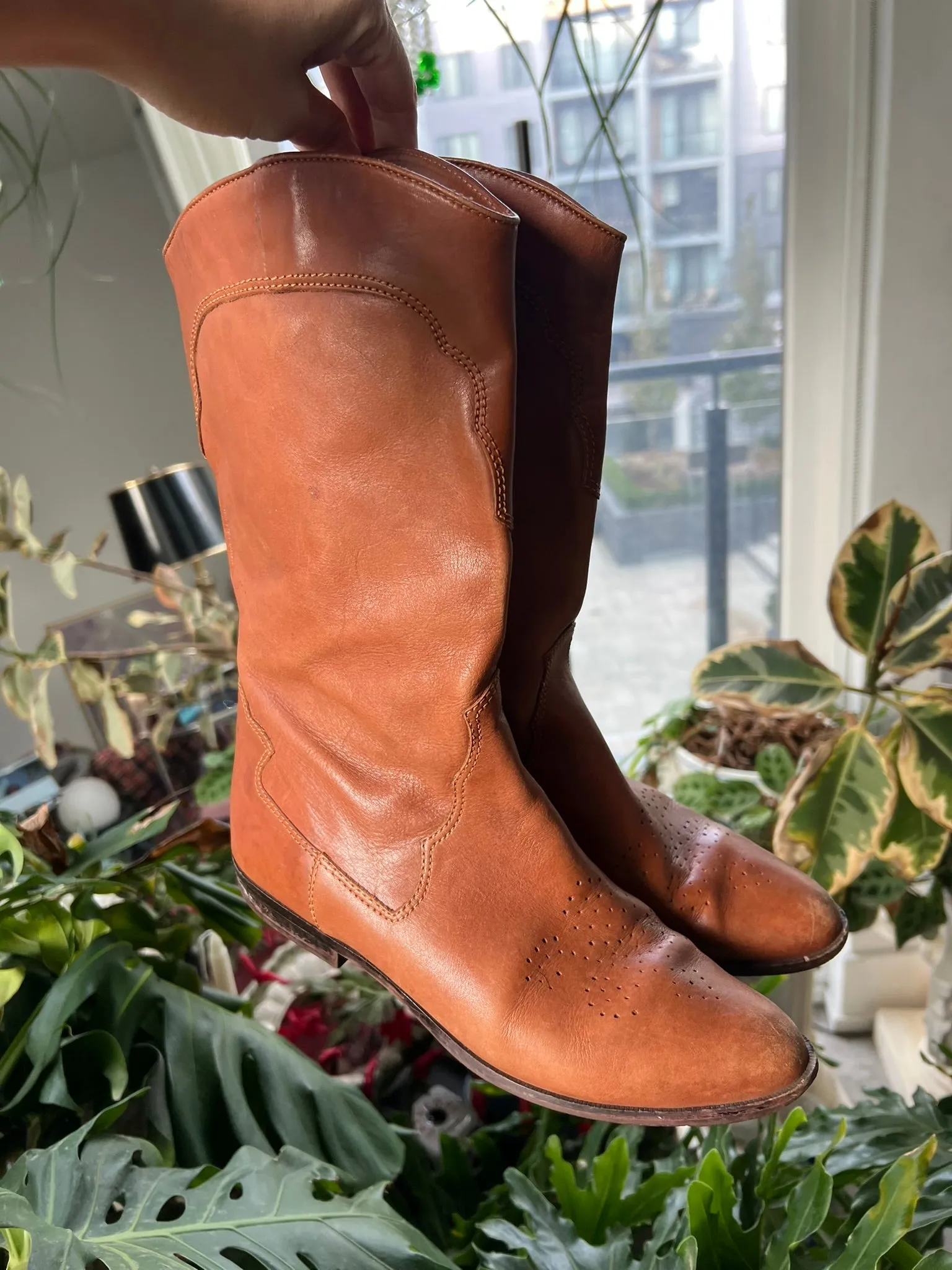 Vintage Tan Western Cowboy Boots