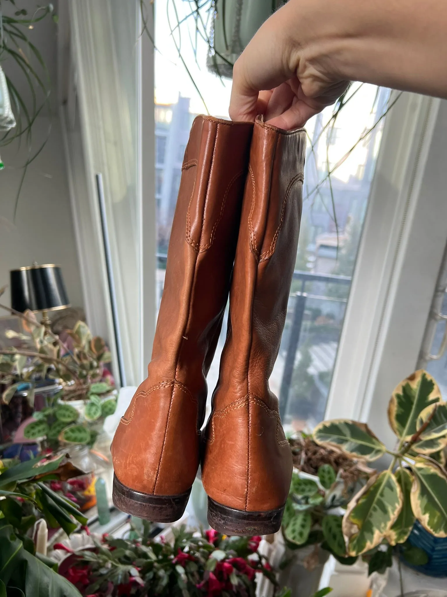 Vintage Tan Western Cowboy Boots