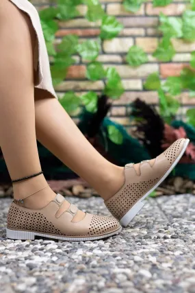 Women's Casual Shoes